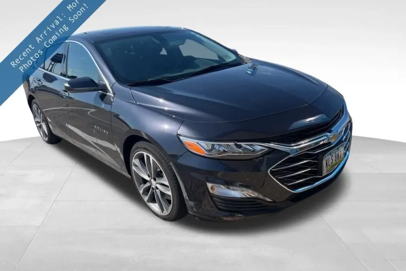 2022 Chevrolet Malibu Premier photo 1
