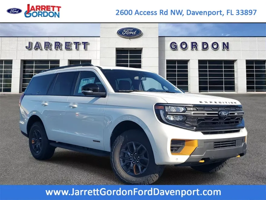 2025 Ford Expedition photo 1