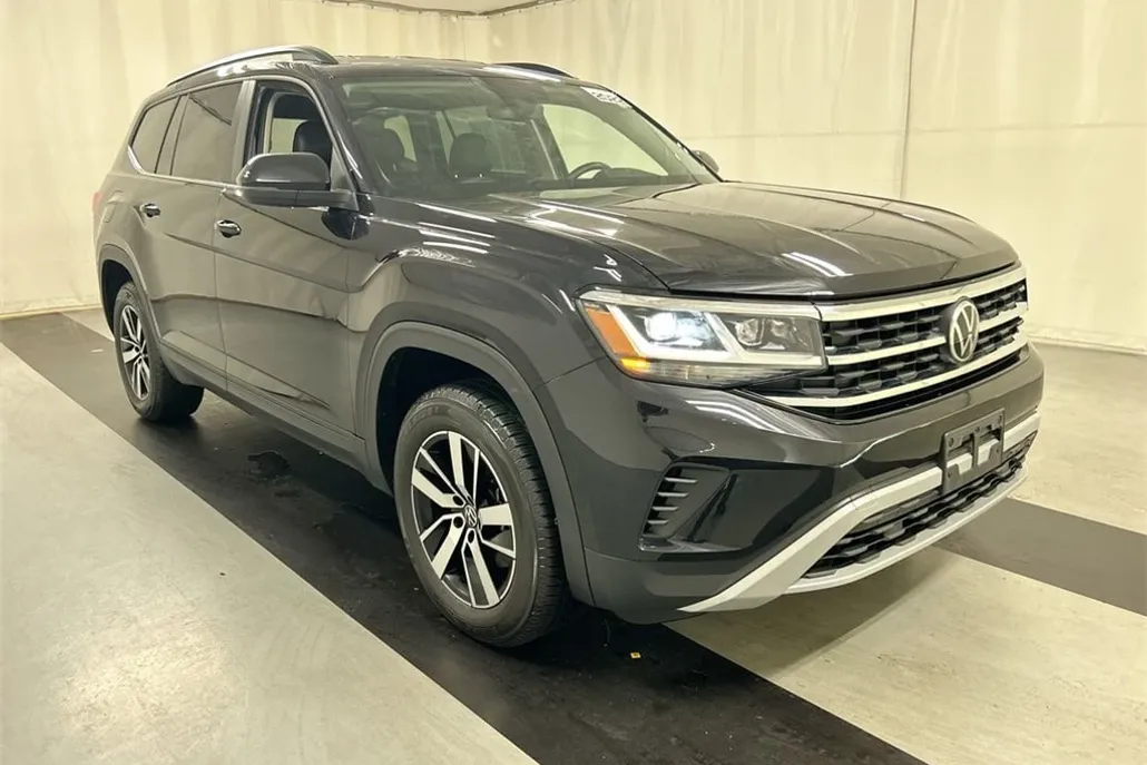 2022 Volkswagen Atlas SE photo 1