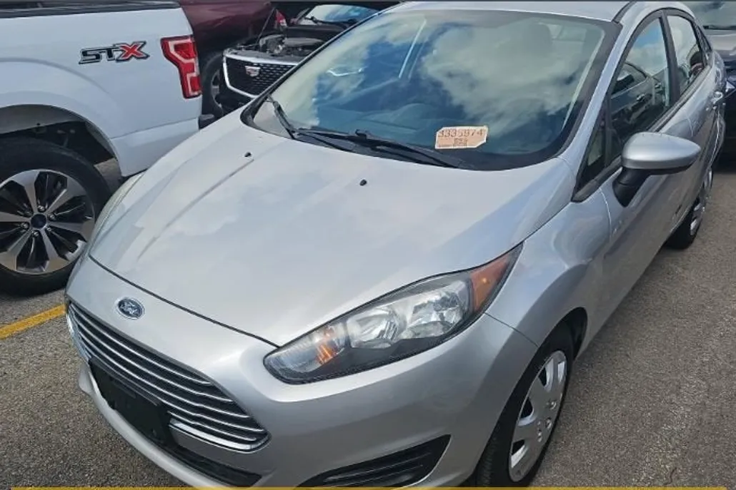 2018 Ford Fiesta S photo 1