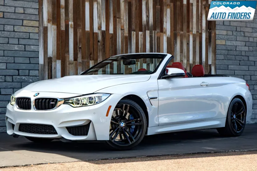 2015 Bmw M4 Convertible photo 1