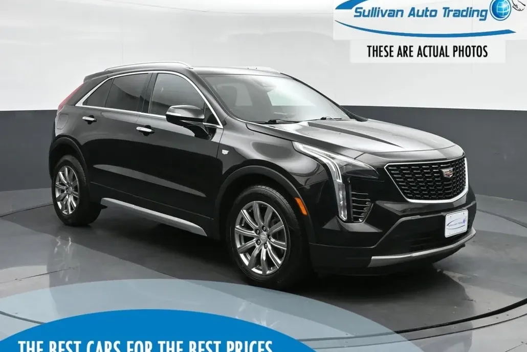 2021 Cadillac XT4 Premium Luxury photo 1