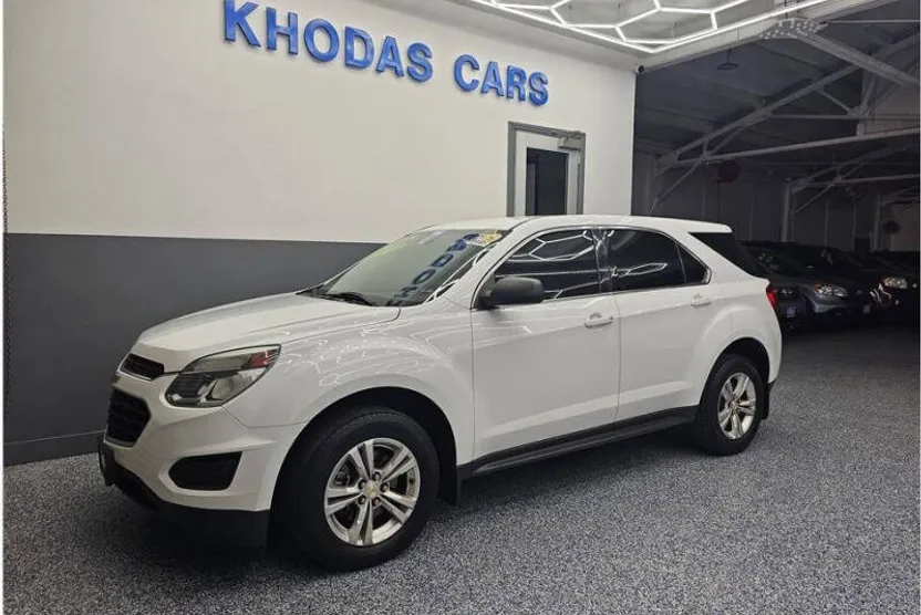 2016 Chevrolet Equinox LS photo 1