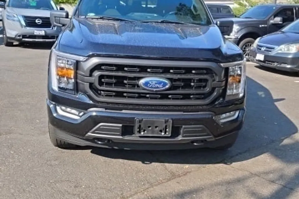 2022 Ford F-150 XLT photo 1