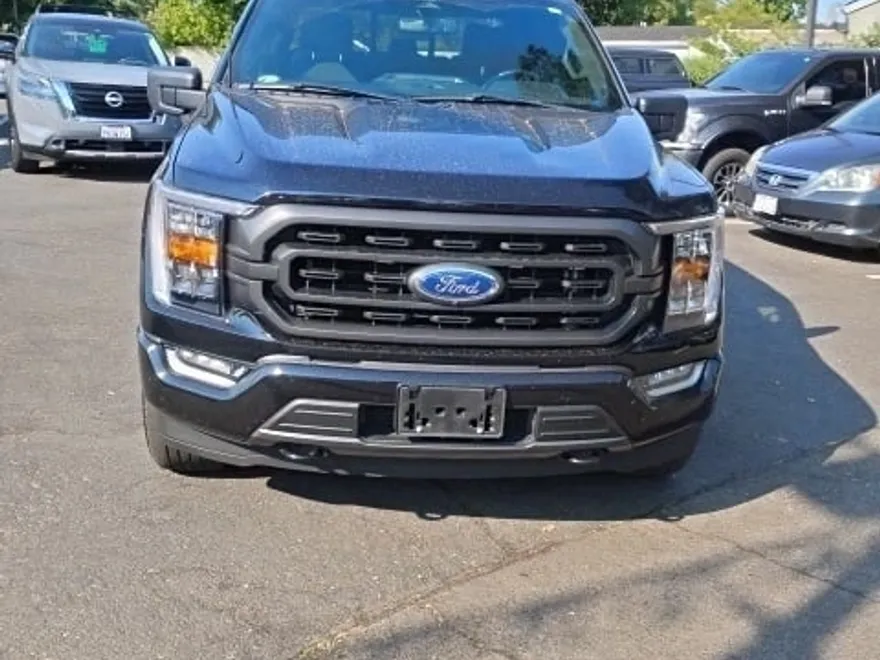 2022 Ford F-150 XLT photo 1
