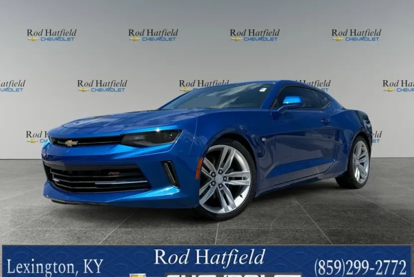 2016 Chevrolet Camaro 1LT photo 1