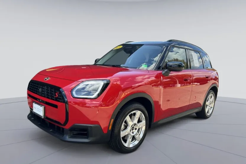 2025 Mini Countryman S ALL4 photo 1