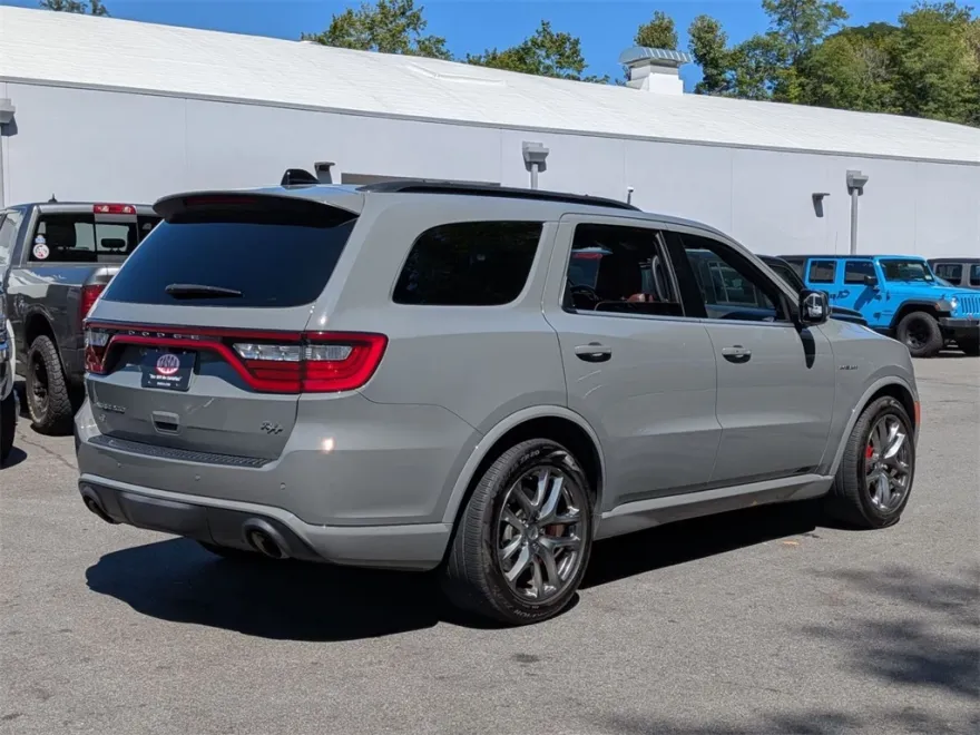 2023 Dodge Durango R/T Premium photo 1