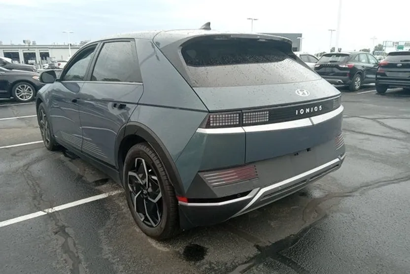 2023 Hyundai Ioniq 5 SEL photo 1
