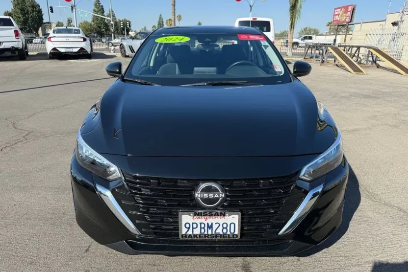 2024 Nissan Sentra SV photo 1