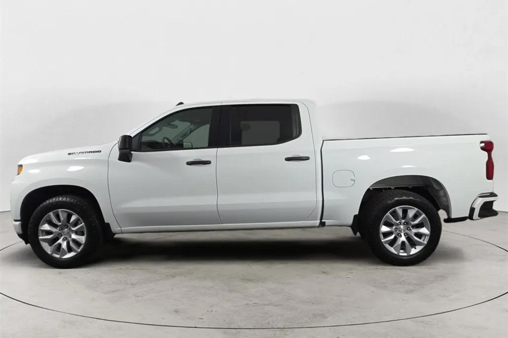 2021 Chevrolet Silverado 1500 Custom photo 1