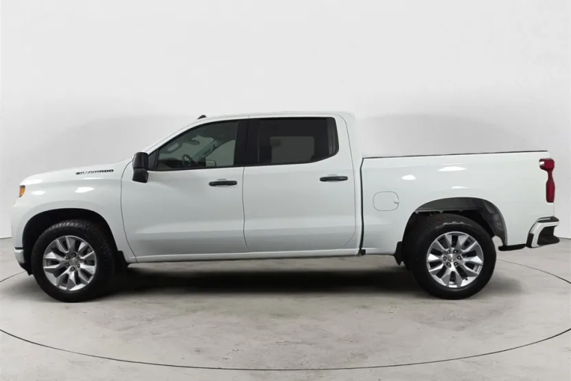 2021 Chevrolet Silverado 1500 Custom photo 1