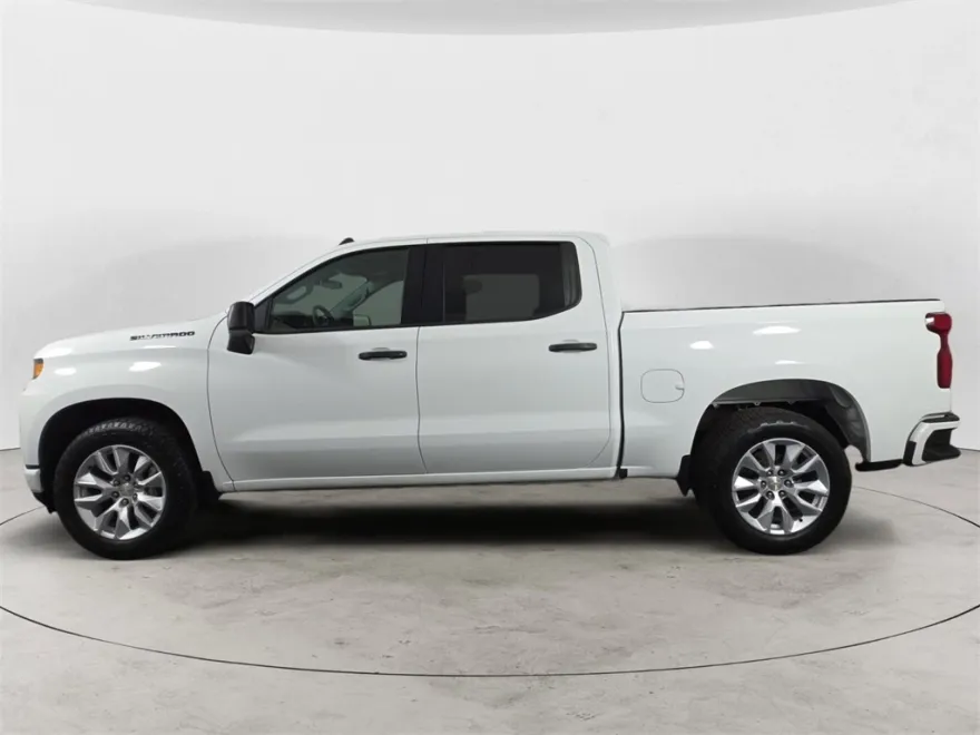 2021 Chevrolet Silverado 1500 Custom photo 1