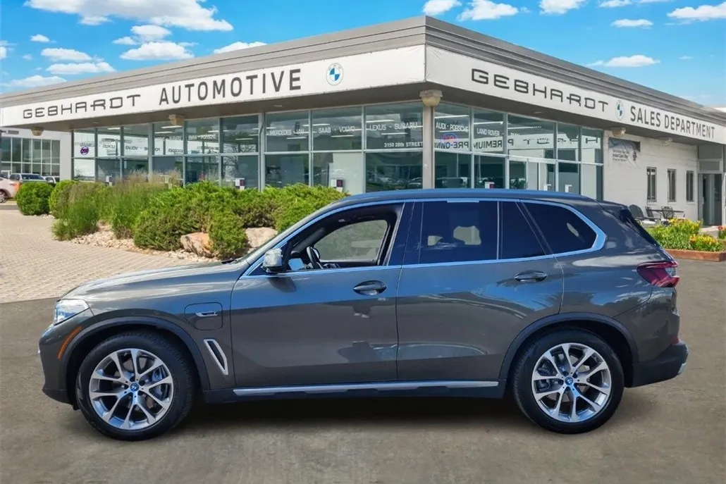 2022 Bmw X5 xDrive45e photo 1