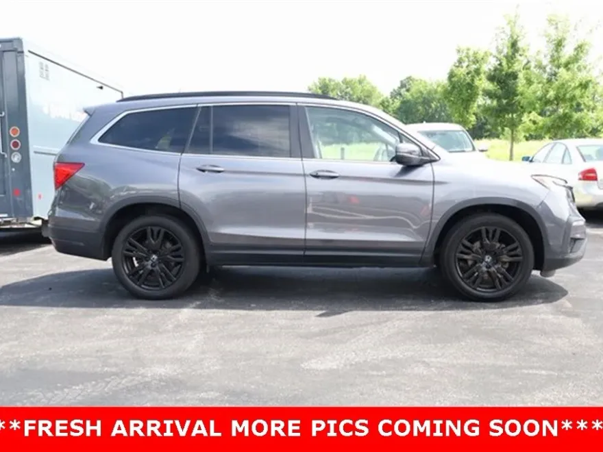 2022 Honda Pilot Special Edition photo 1