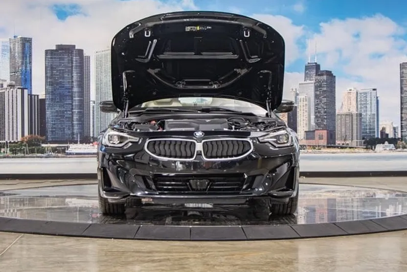 2025 Bmw 230i xDrive photo 1
