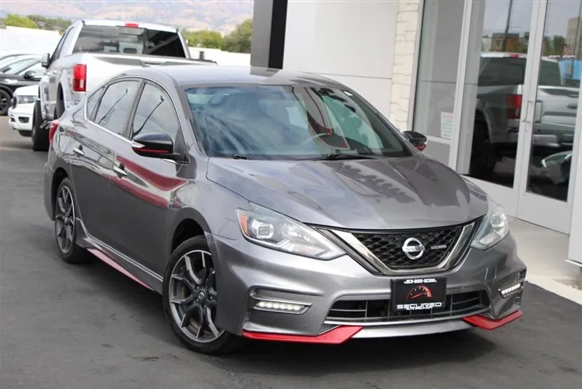 2017 Nissan Sentra Nismo photo 1