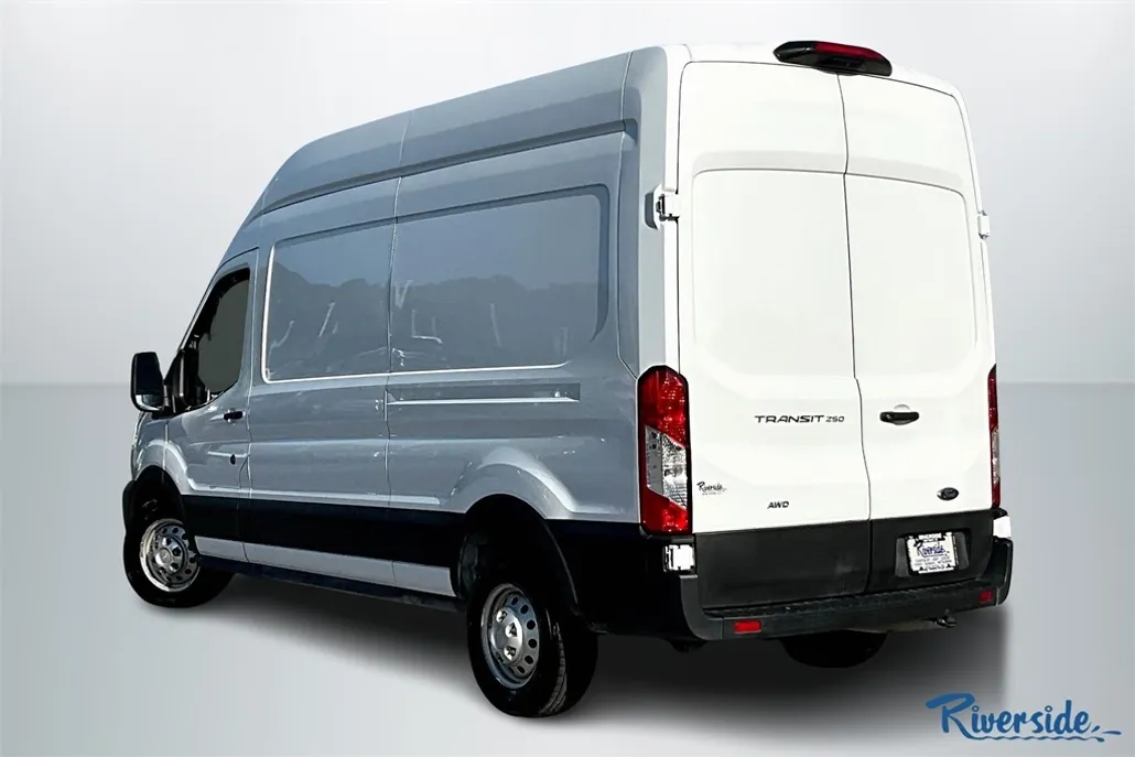2023 Ford Transit photo 1