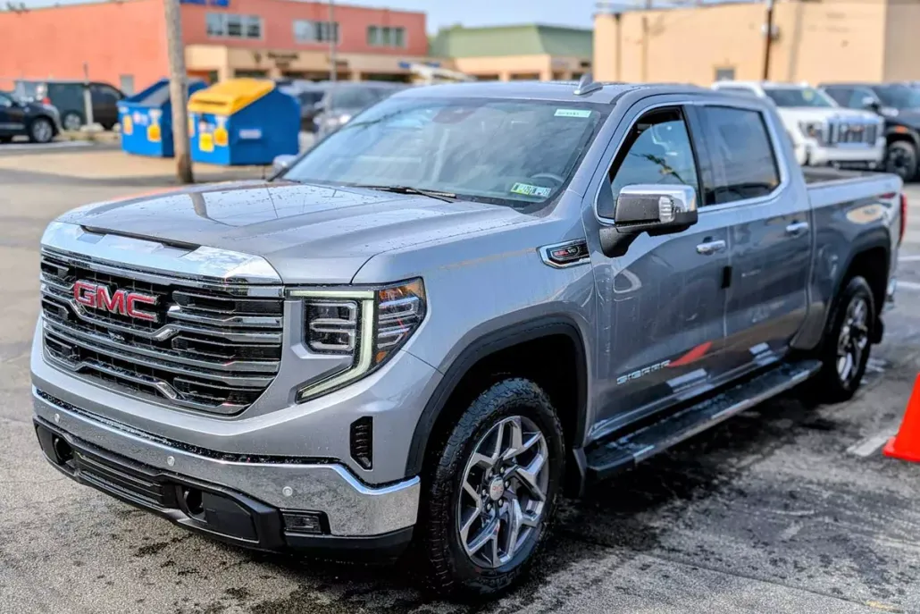 2026 Gmc Sierra 1500 SLT photo 1