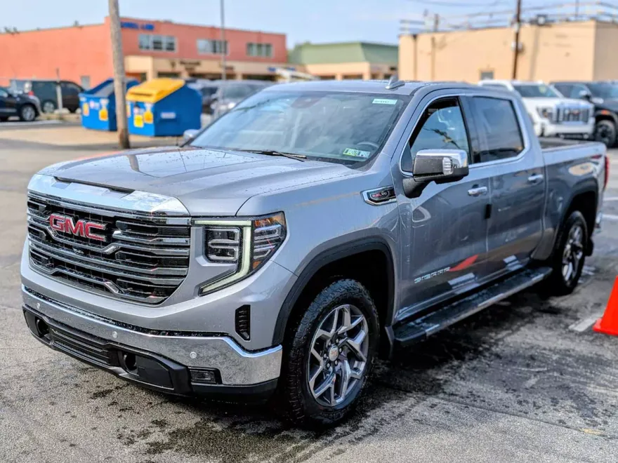 2026 Gmc Sierra 1500 SLT photo 1
