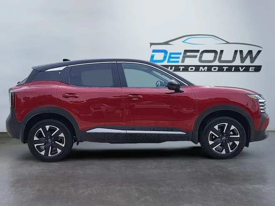 2025 Nissan Kicks SV photo 1