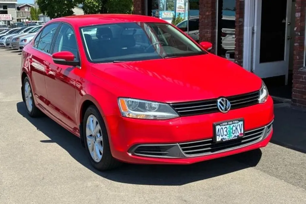 2013 Volkswagen Jetta 2.5L photo 1