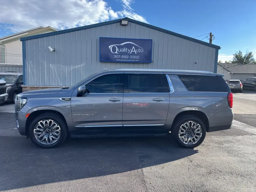 2021 Gmc Yukon XL Denali photo 1