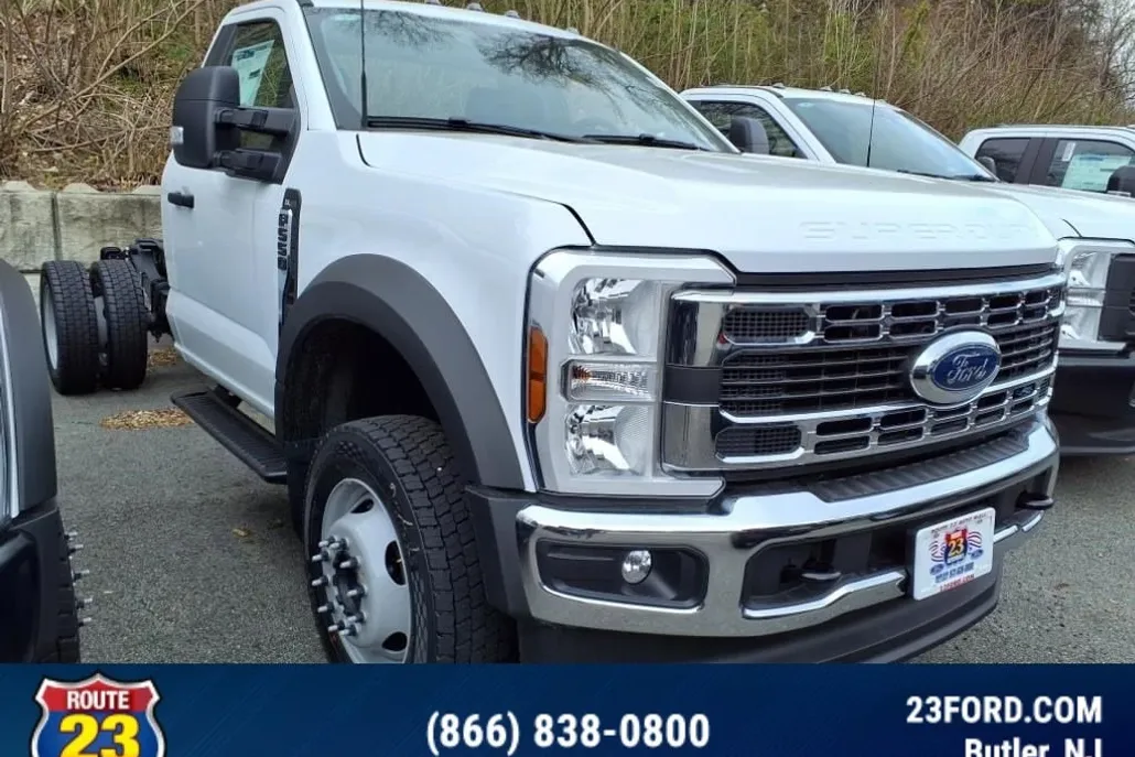 2024 Ford F-550 XL photo 1