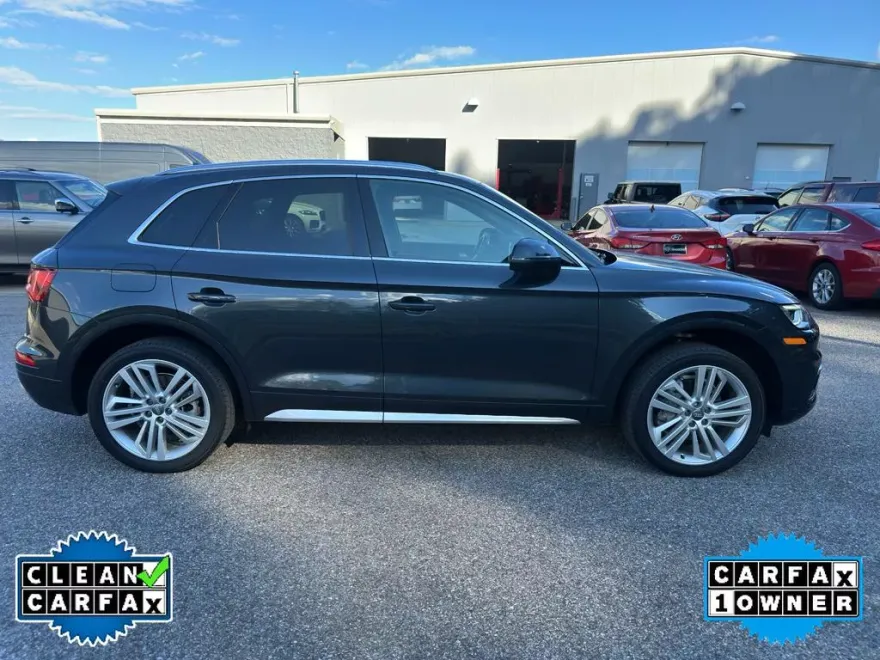 2018 Audi Q5 2.0T Premium photo 1