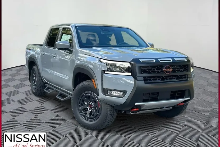 2026 Nissan Frontier PRO-4X photo 1