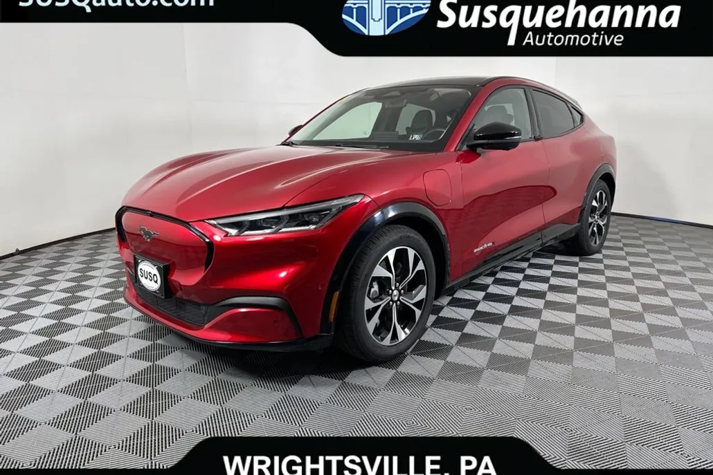 2021 Ford Mustang Mach-E Premium photo 1