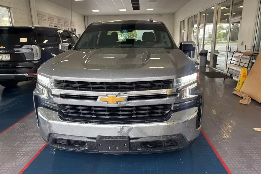 2019 Chevrolet Silverado 1500 LT photo 1