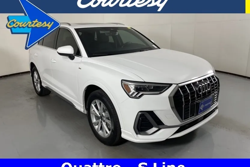 2024 Audi Q3 S line Premium photo 1
