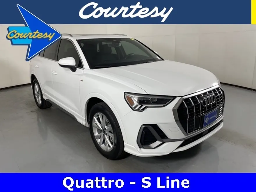 2024 Audi Q3 S line Premium photo 1