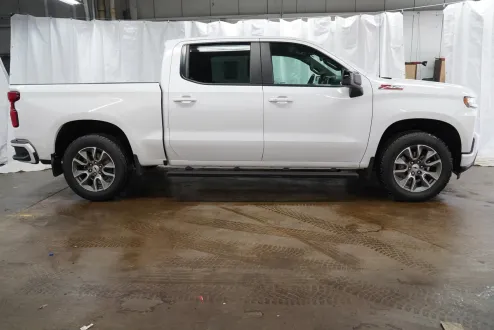 2022 Chevrolet Silverado 1500 RST photo 2