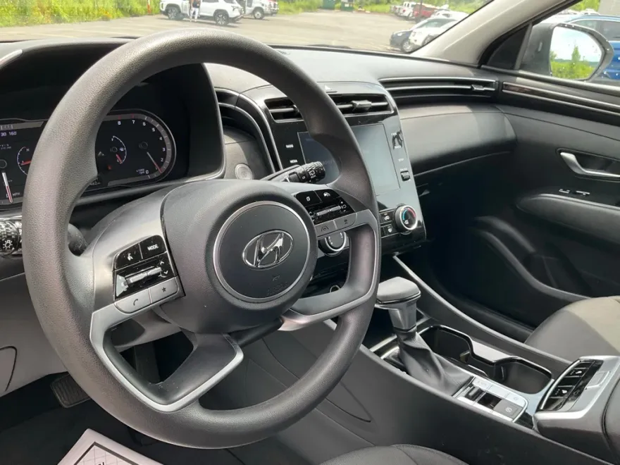 2022 Hyundai Tucson SEL photo 1