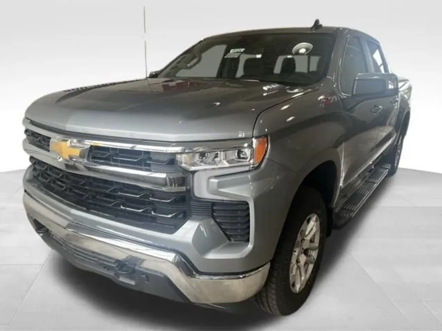 2025 Chevrolet Silverado 1500 LT photo 1