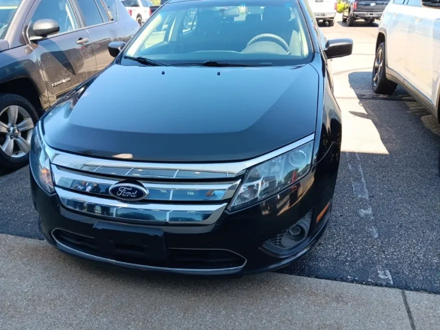 2012 Ford Fusion SE photo 1