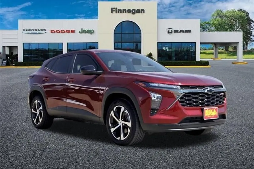 2025 Chevrolet Trax photo 1