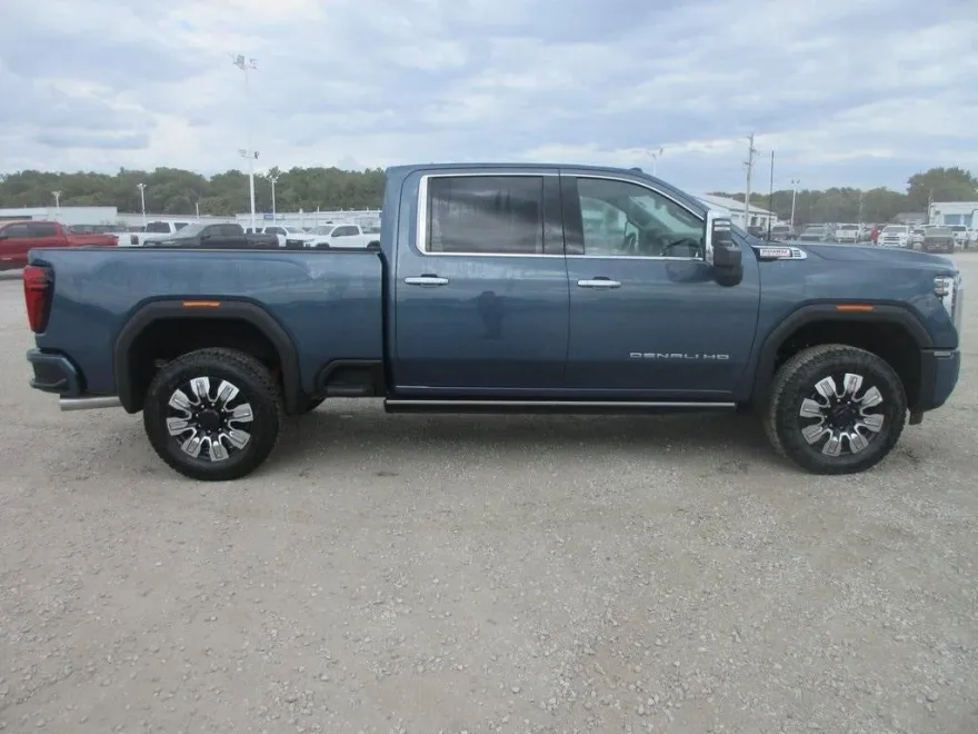 2025 Gmc Sierra 2500 HD Denali photo 1