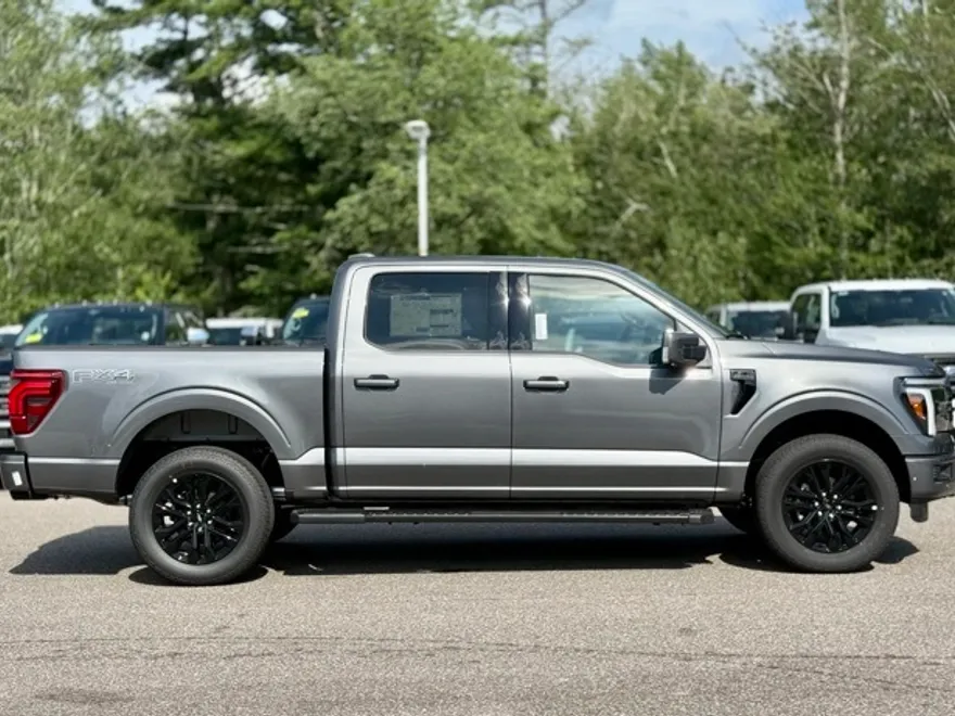 2025 Ford F-150 Lariat photo 1
