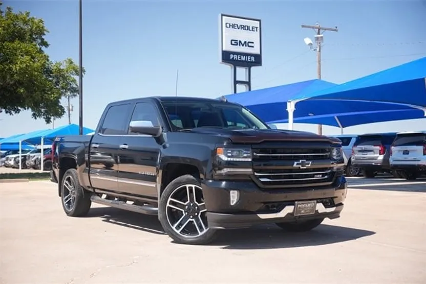 2017 Chevrolet Silverado 1500 LTZ photo 1