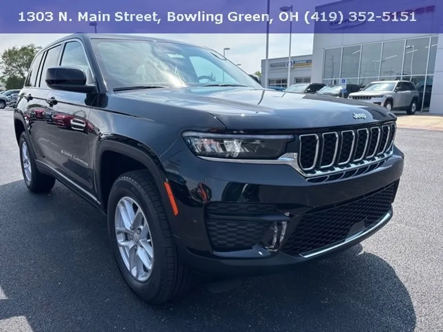 2025 Jeep Grand Cherokee Laredo photo 1