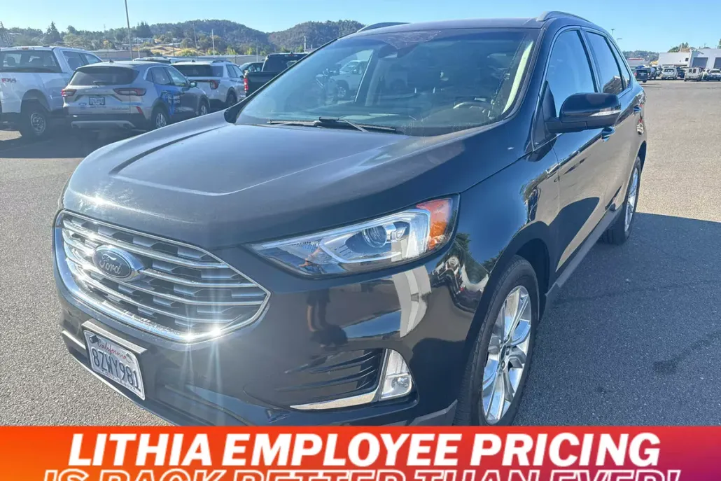 2020 Ford Edge Titanium photo 1