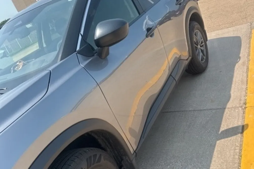 2021 Nissan Rogue S photo 1