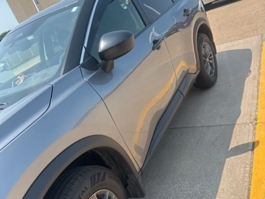 2021 Nissan Rogue S photo 1