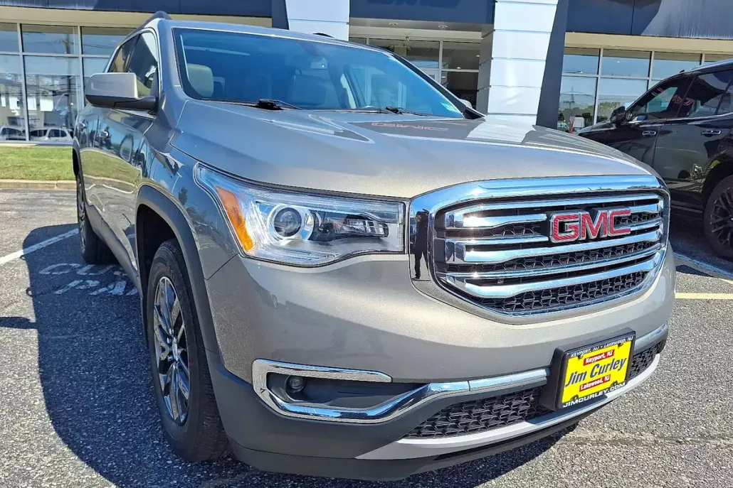 2019 Gmc Acadia SLT photo 1