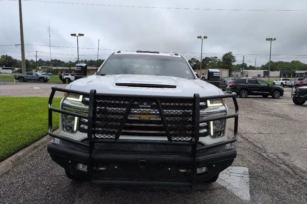 2022 Chevrolet Silverado 2500HD High Country photo 1