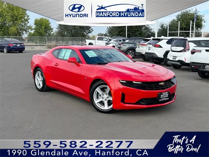 2023 Chevrolet Camaro 1LT photo 1