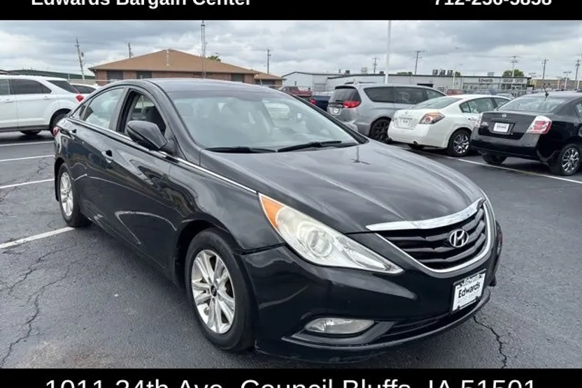 2013 Hyundai Sonata GLS photo 1